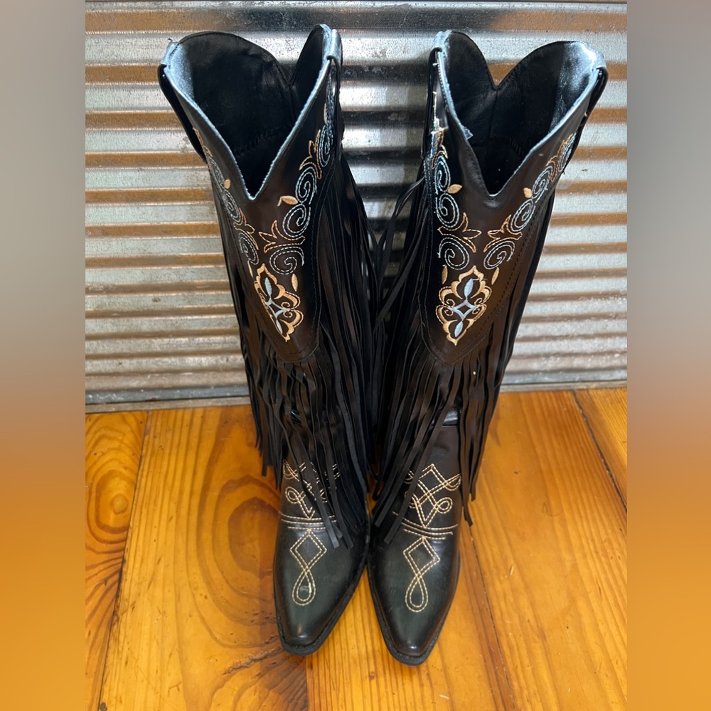 Brand new fridge boots